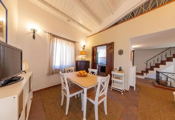 Roqamaris Apartman *