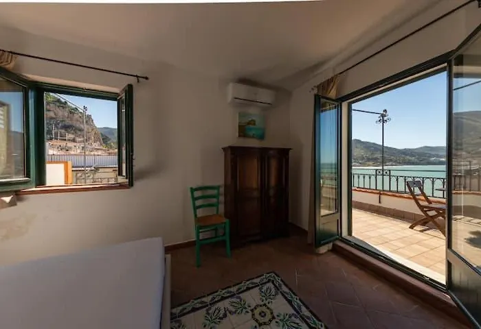 Roqamaris Apartman Cefalù